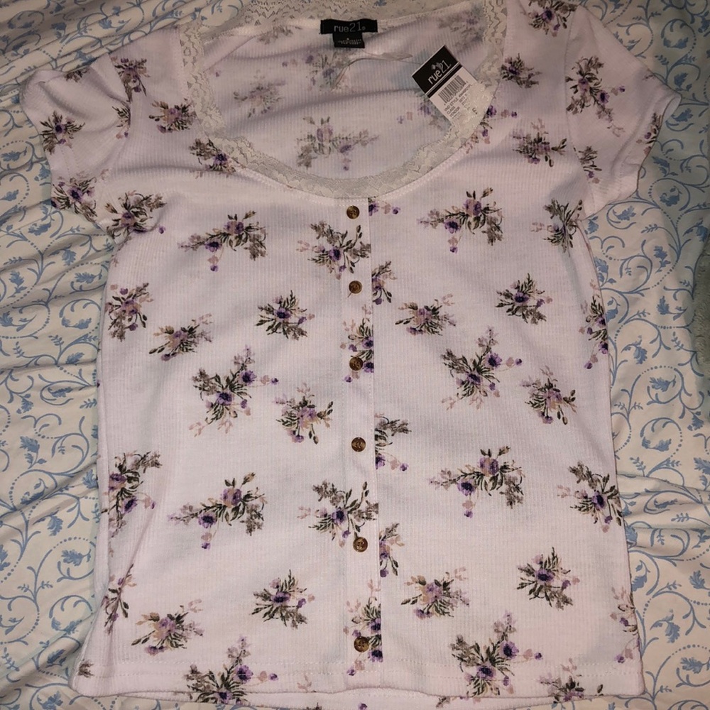 Rue 21 shirt
